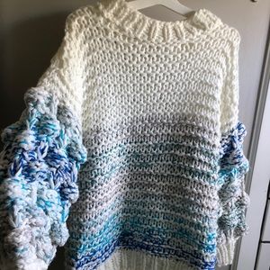 Vestique oversized dot sweater